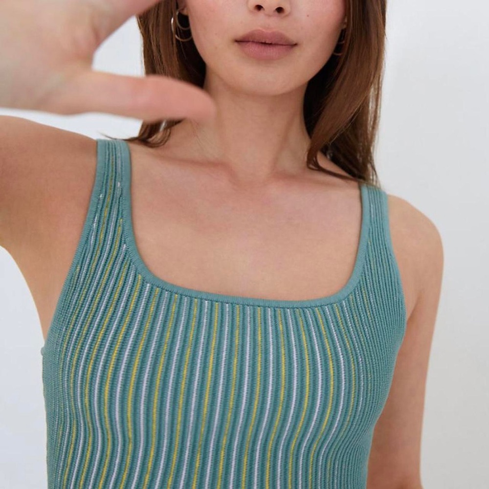 Aritzia Babaton Sculpt Knit Top Size XS
